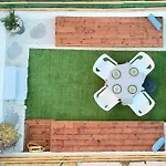 アパート 2 Min De La Plage, Parking, Terrasse & Wifi!