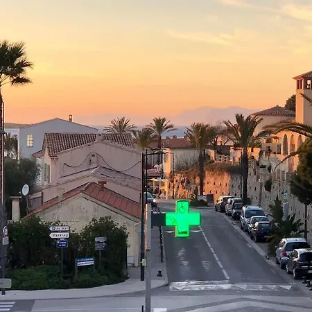 2 Min De La Plage, Parking, Terrasse & Wifi!